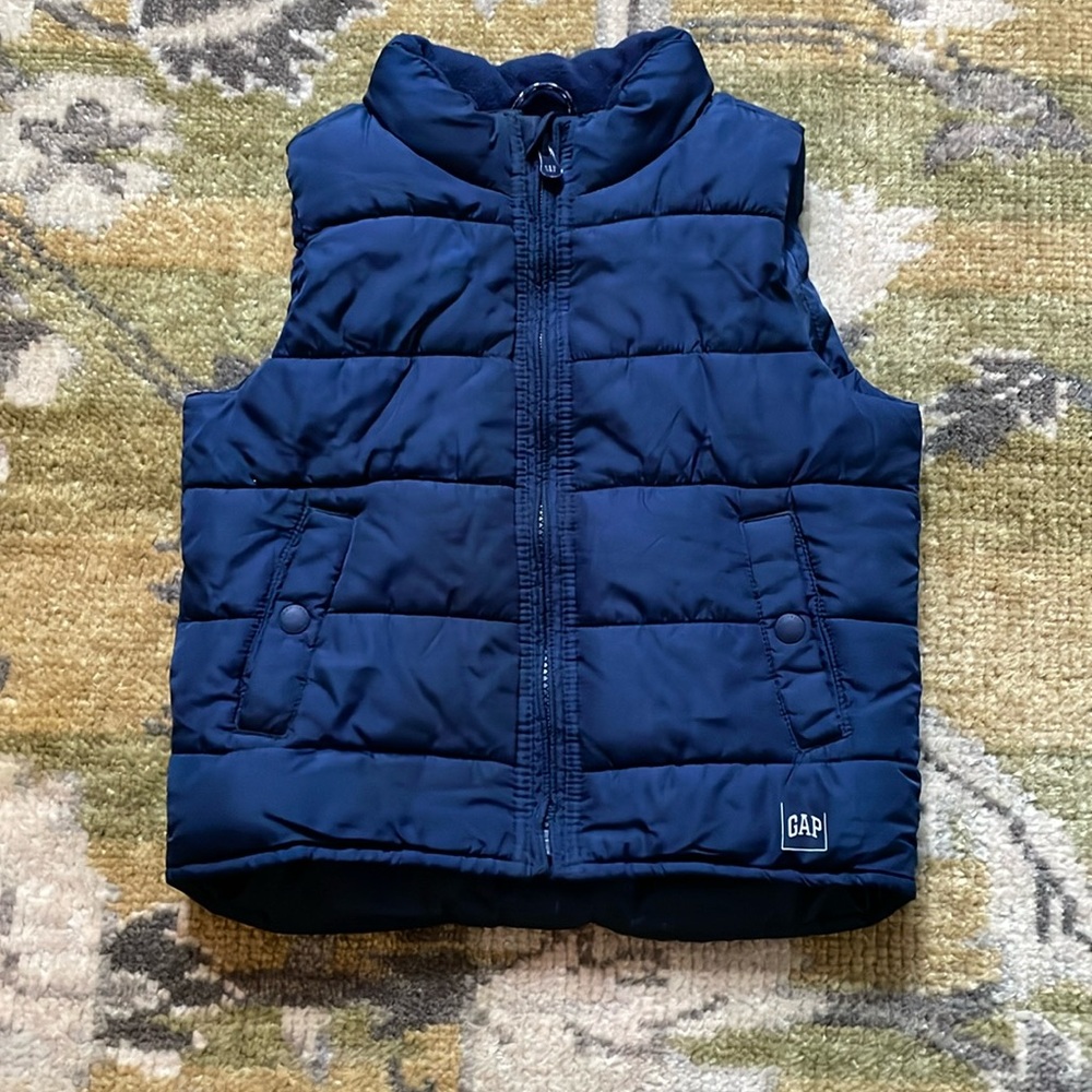 Gap puffer vest
